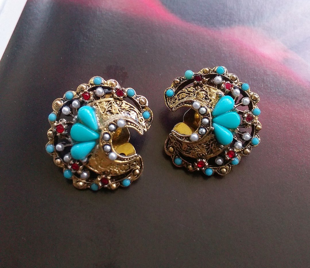 ART 繁复宫廷色彩 夹式耳环。西洋古董饰品 - 耳环/耳夹 - 其他金属 金色