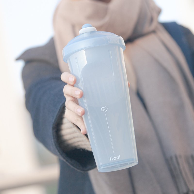 漂浮珍奶杯 / 宁静灰 / 无吸管环保饮料杯850ml - 水瓶/水壶 - 塑料 蓝色