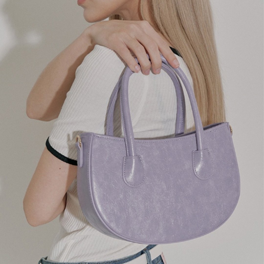 韩国ELLIE BAG | 紫色 | 腋下包 侧背包 斜孭袋 - 侧背包/斜挎包 - 人造皮革 紫色