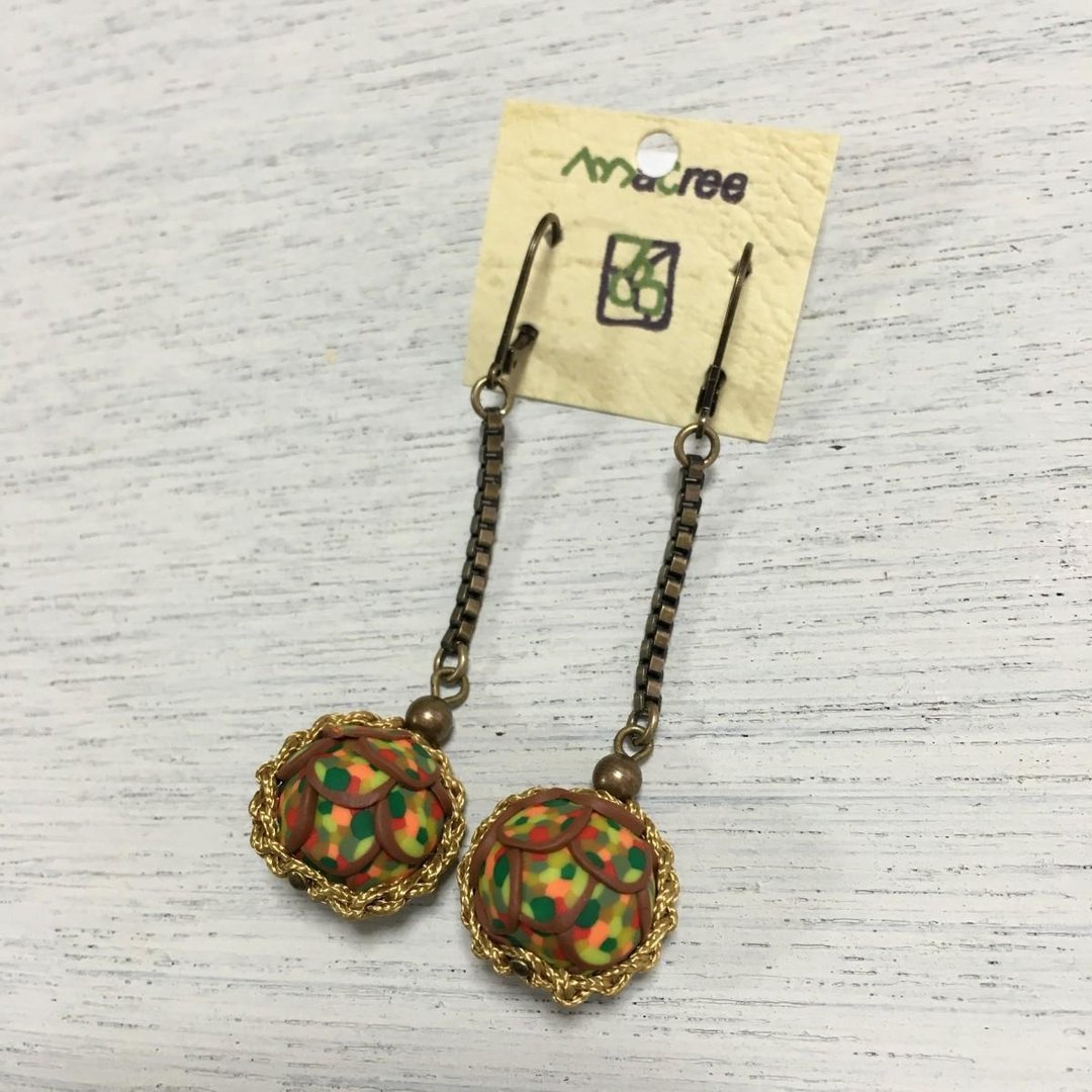 Hanging round Chain Earrings - 耳环/耳夹 - 其他材质 
