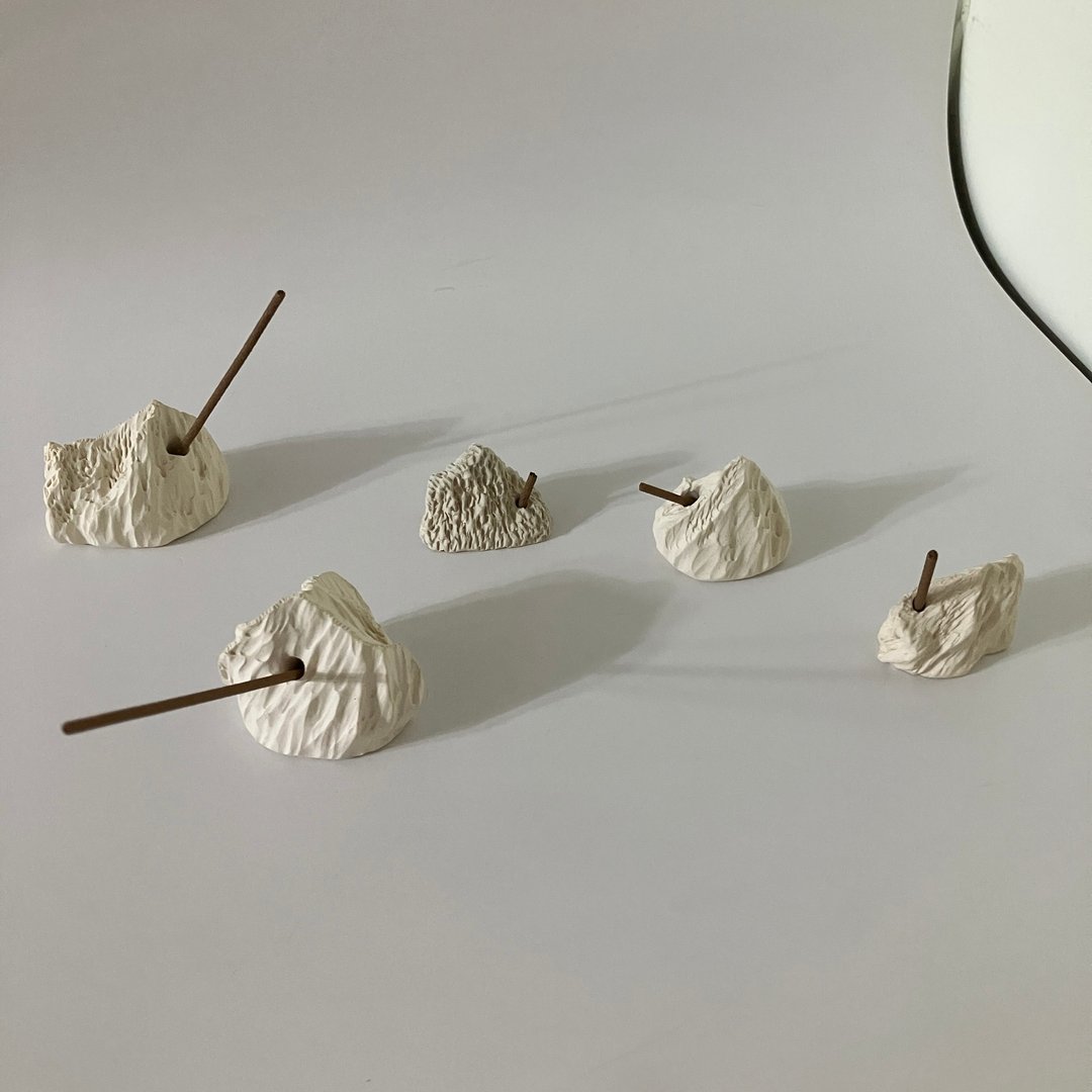 Wendyyu【守山】线香山径－陶瓷 扩香 焚香 装饰道具 圣诞礼物 - 香薰/精油/线香 - 陶 白色