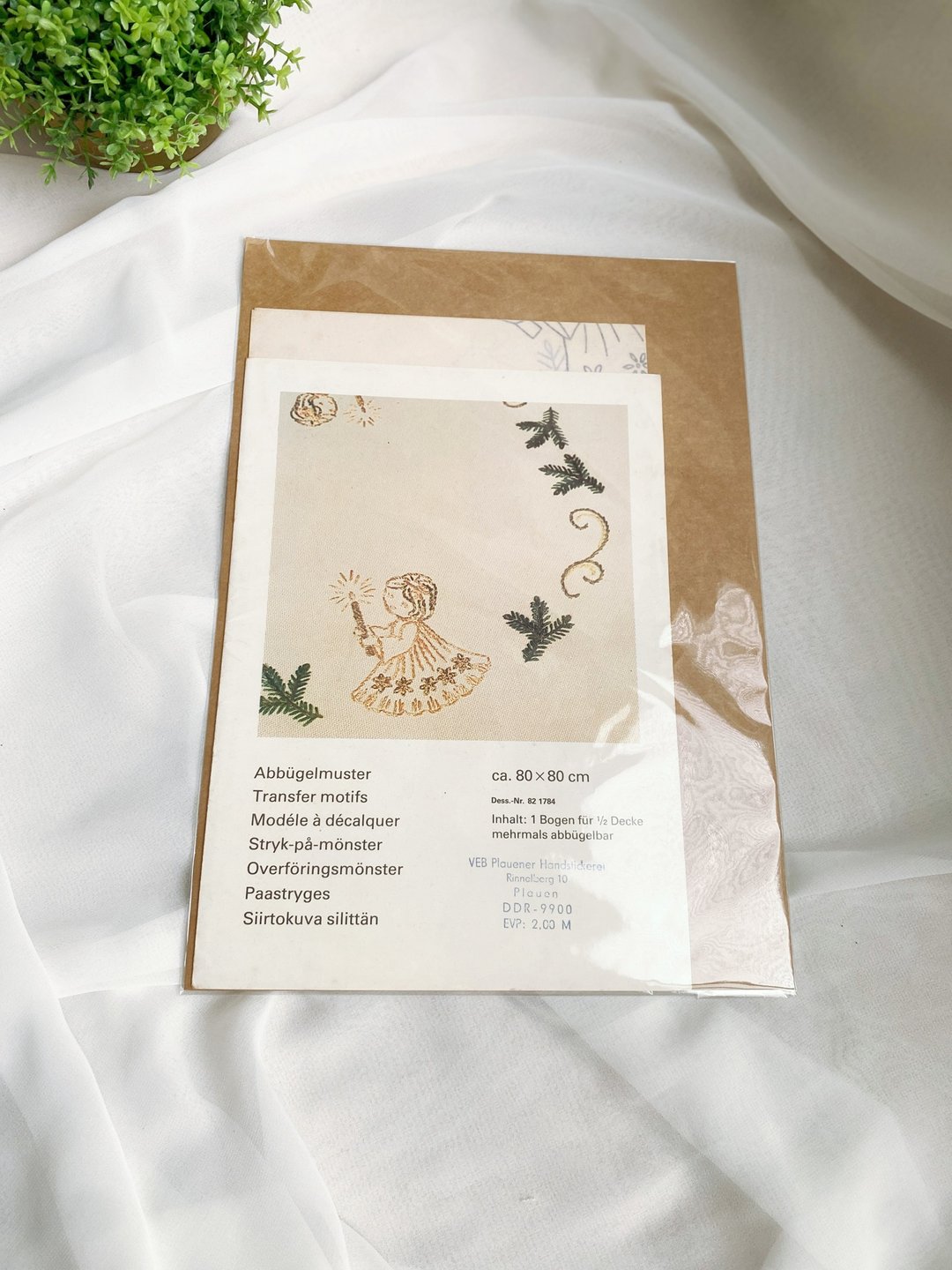【好日恋物】德国带回古老刺绣/十字绣图面含纸型纸本收藏品 - 编织/刺绣/羊毛毡/裁缝 - 其他金属 多色