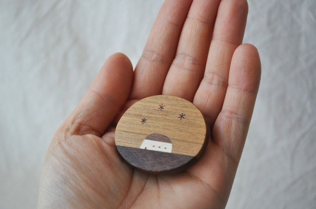Travel landscape brooch 8 - 胸针 - 木头 