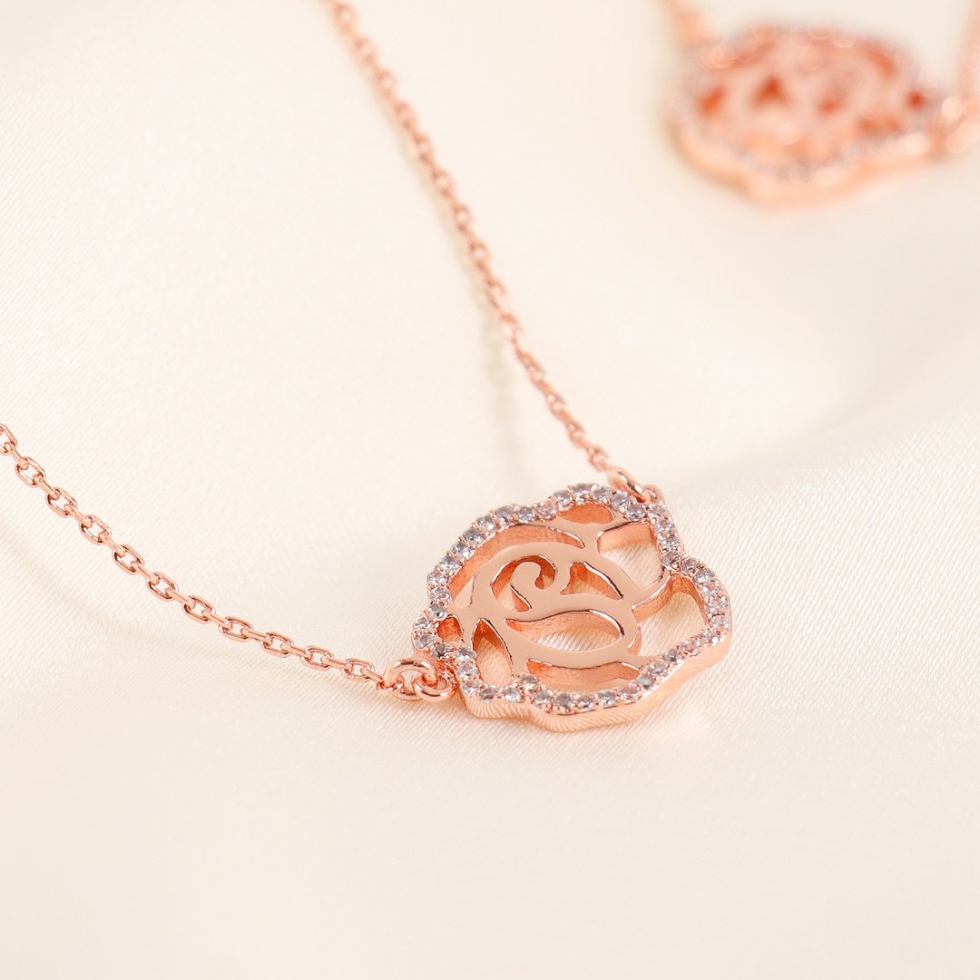 【快速出货】La Rose du Petit Prince 玫瑰项链 小王子系列 - 锁骨链 - 玫瑰金 金色
