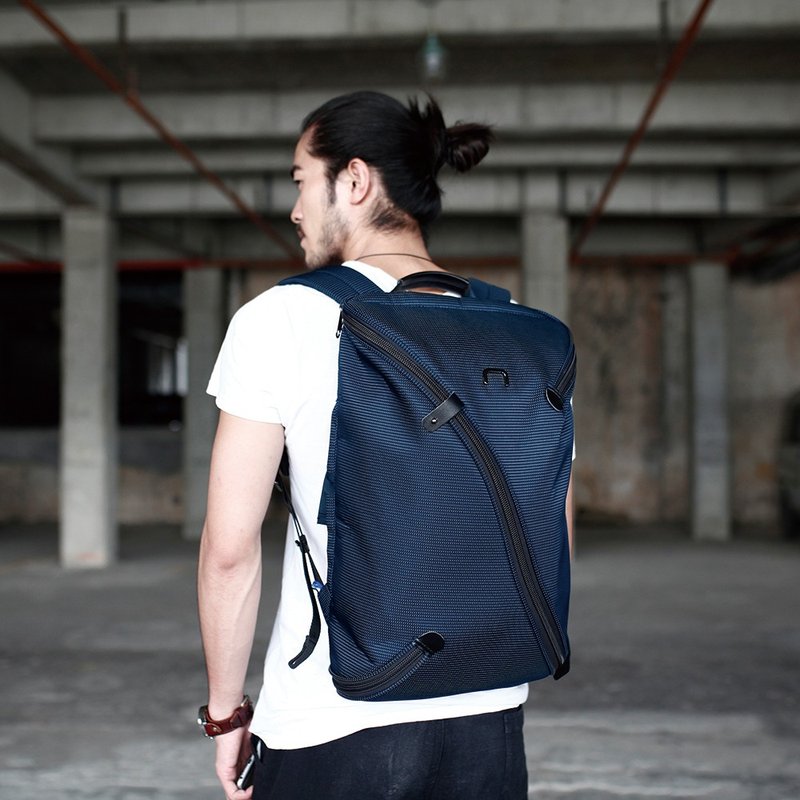 UNO II 一体成型后背包 30L - 星空蓝 - 后背包/双肩包 - 防水材质 蓝色