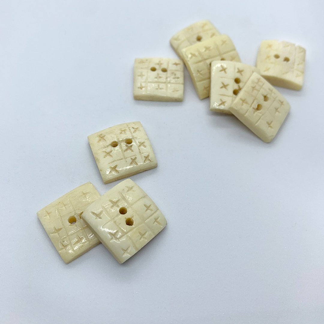 Hana Mokuba – 天然手工方形牛骨钮 (一包) - 其他 - 其他材质 