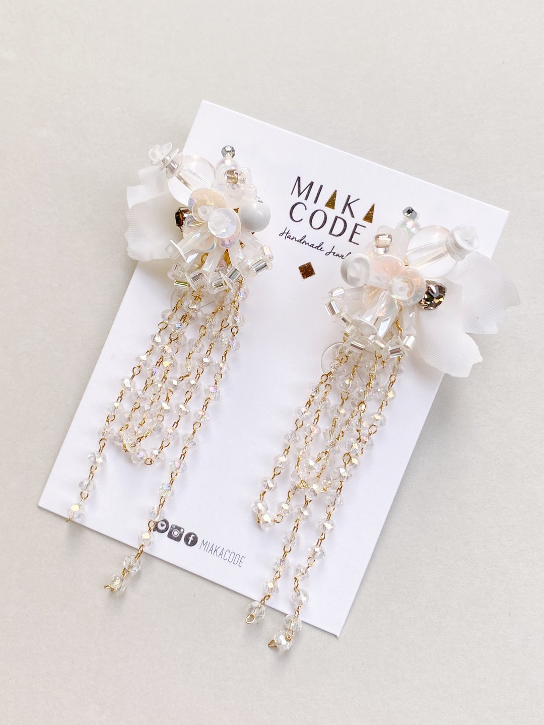 2020限量樱花 手工串珠 白色款(二) 闪闪樱花 日本耳环/耳夹 - 耳环/耳夹 - 植物．花 白色