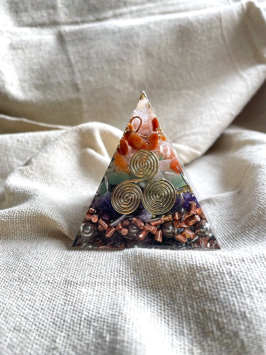 (红兔毛+东菱玉+紫水晶) 奥根塔/奥根能量塔/奥钢塔/6CM/Orgonite - 摆饰 - 树脂 红色