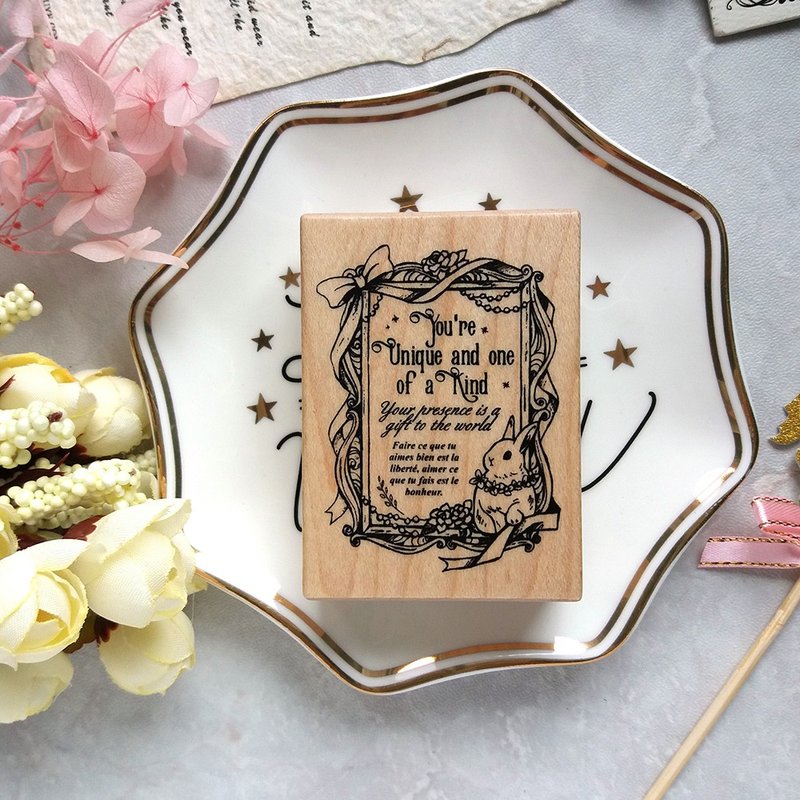 兔兔丝带画框枫木印章 - 印章/印台 - 木头 