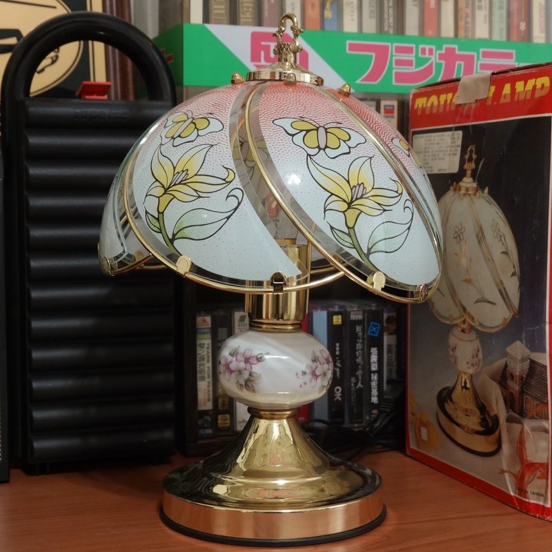 台湾 1980年代 外销品 铁制 三段式触碰 床头灯 桌灯台灯 古物 复 - 灯具/灯饰 - 其他金属 多色