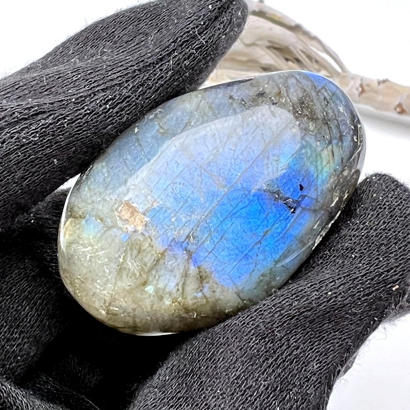 见证。手把 疗愈 睡眠 舒缓 l 拉长石 蓝拉长 有矿坑 福利品 l - 摆饰 - 石头 多色