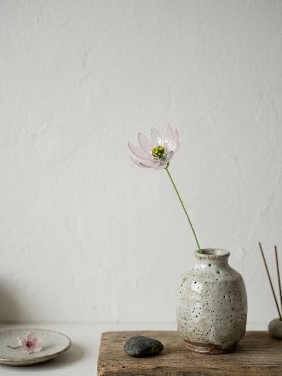 【7月生日花】手工燒製琉璃睡蓮 -晨曦般的空靈之美 - 干燥花/捧花 - 玻璃 多色