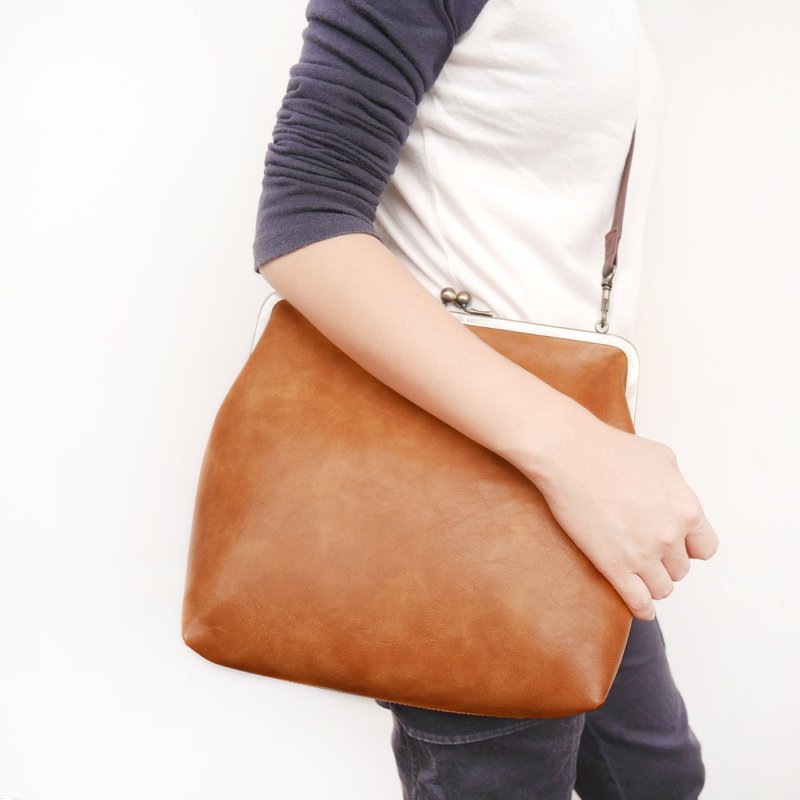 手の温度  25CM大容量 肩背包 / 手机包 / 口金包 【台湾制造】 - 侧背包/斜挎包 - 其他金属 橘色