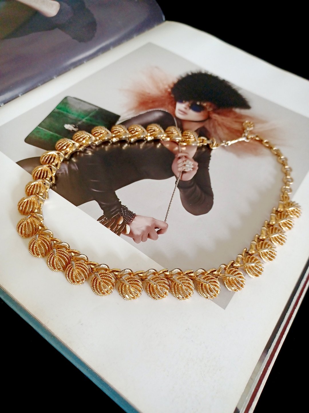 vintage jewelry coro 典雅金色篓空圆叶项链 - 项链 - 其他金属 