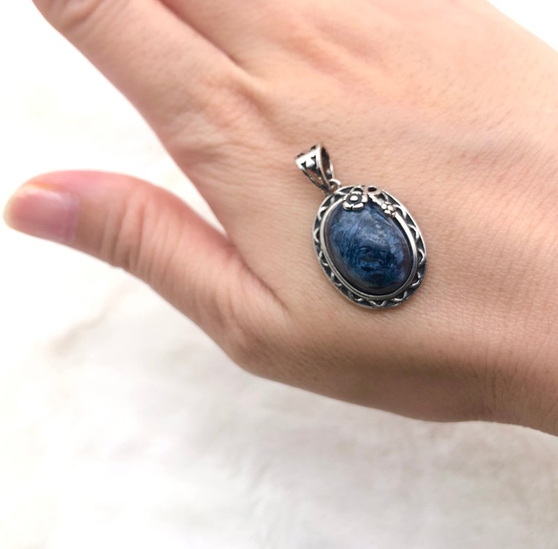 无畏-蓝彼得石吊坠/潜能/勇气/王者之石 - 项链 - 半宝石 蓝色