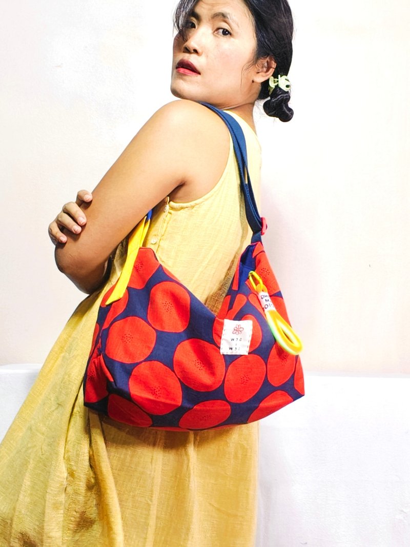 红色圆点日本棉质双面单肩包可调节肩带 - 侧背包/斜挎包 - 棉．麻 红色