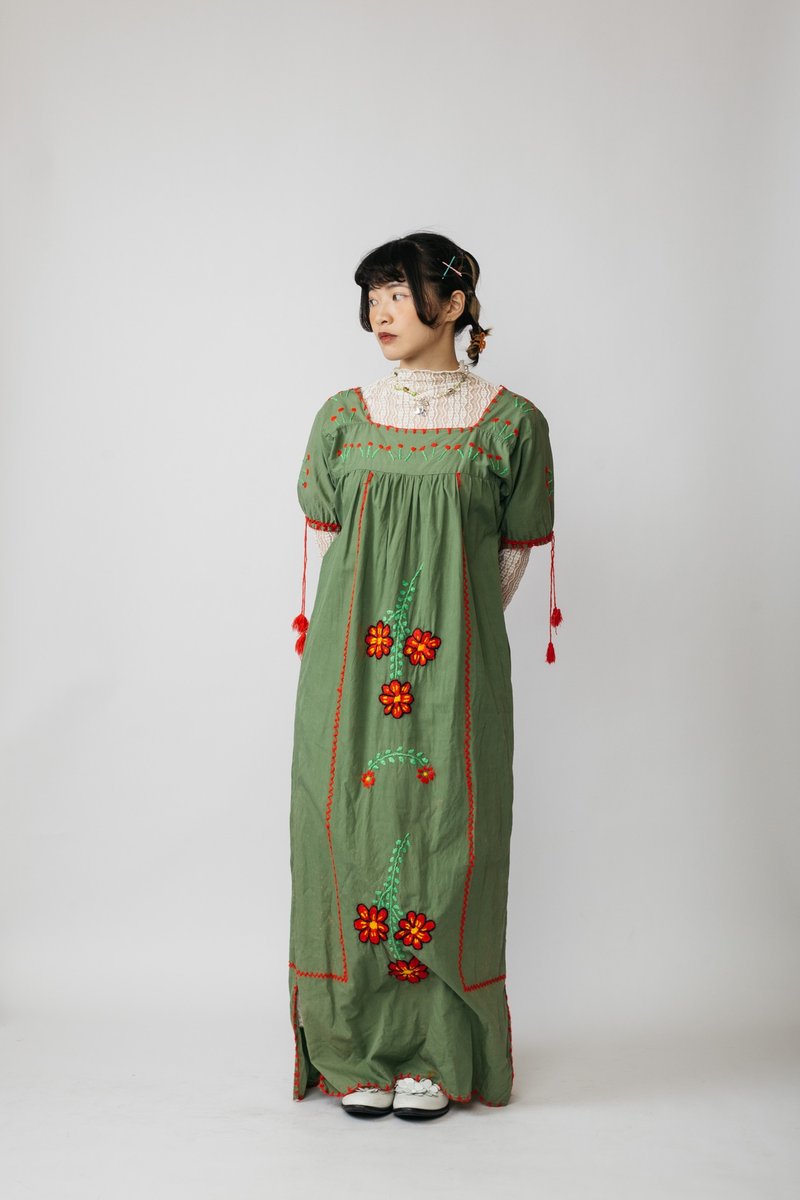 民族刺绣洋装.Embroidery Folk Dress【初恋贩卖所】Vintage.B723 - 洋装/连衣裙 - 棉．麻 