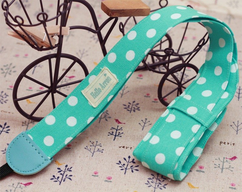 湖水绿底 大水玉 相机带 刺绣 相机背带(+减压背带款) 可订制 - 证件套/卡套 - 纸 蓝色