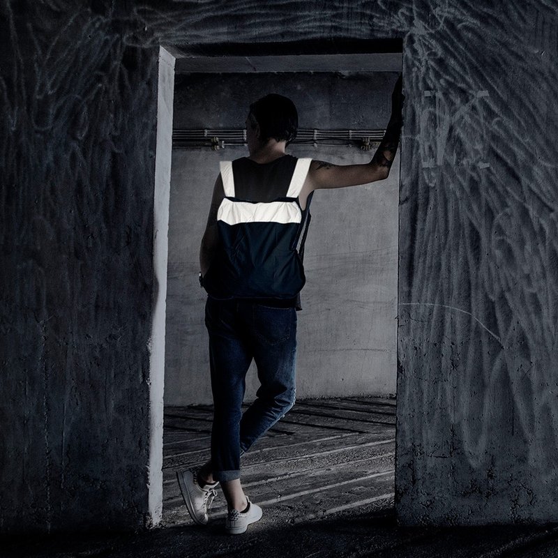 德国 Notabag 反光银三用后背包/购物袋/手提袋/肩背袋 - 墨染 - 后背包/双肩包 - 尼龙 黑色