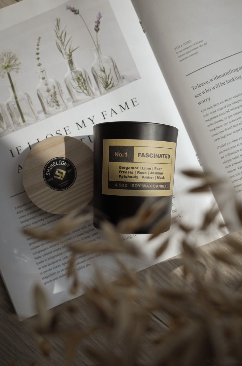 【送礼首选】手作木芯天然香氛蜡烛【No.1  FASCINATED  着迷】 - 蜡烛/烛台 - 蜡 黑色