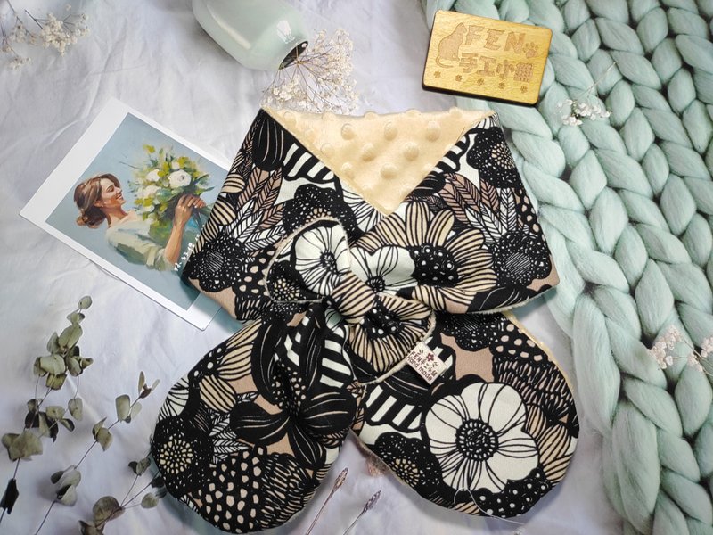 日本厚棉布奶茶色北欧缠绕花手作围脖-不分年龄围脖-短围巾-脖围- - 围巾/披肩 - 棉．麻 