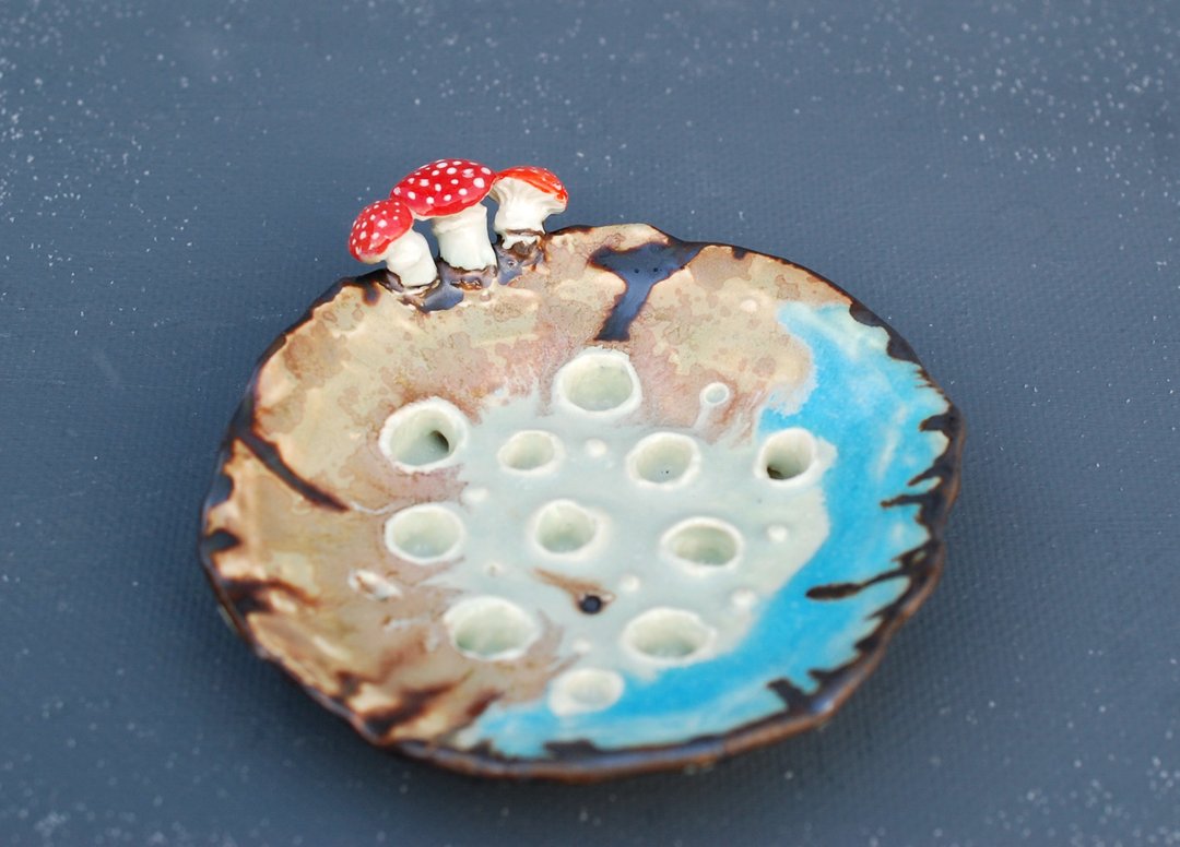 Mushrooms Ceramic soap dish Decorative Saucer Mushroom figurine Natural style Am - 卫浴用品 - 陶 多色