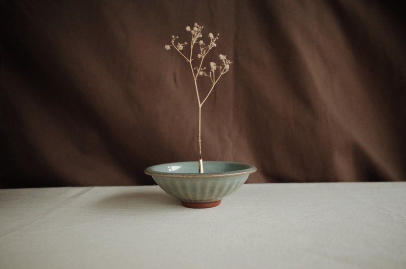 浅钵 l 薄水青 手刻纹 香盘/蜡烛盘/插花盘 - 花瓶/陶器 - 陶 蓝色