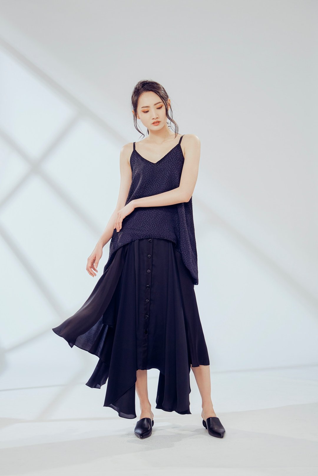 Off-season sale 黑色点点背心 - 女装背心 - 聚酯纤维 