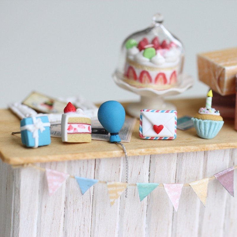 蓝色生日派对耳环套组 Blue Birthday Party Earring Set - 耳环/耳夹 - 粘土 蓝色