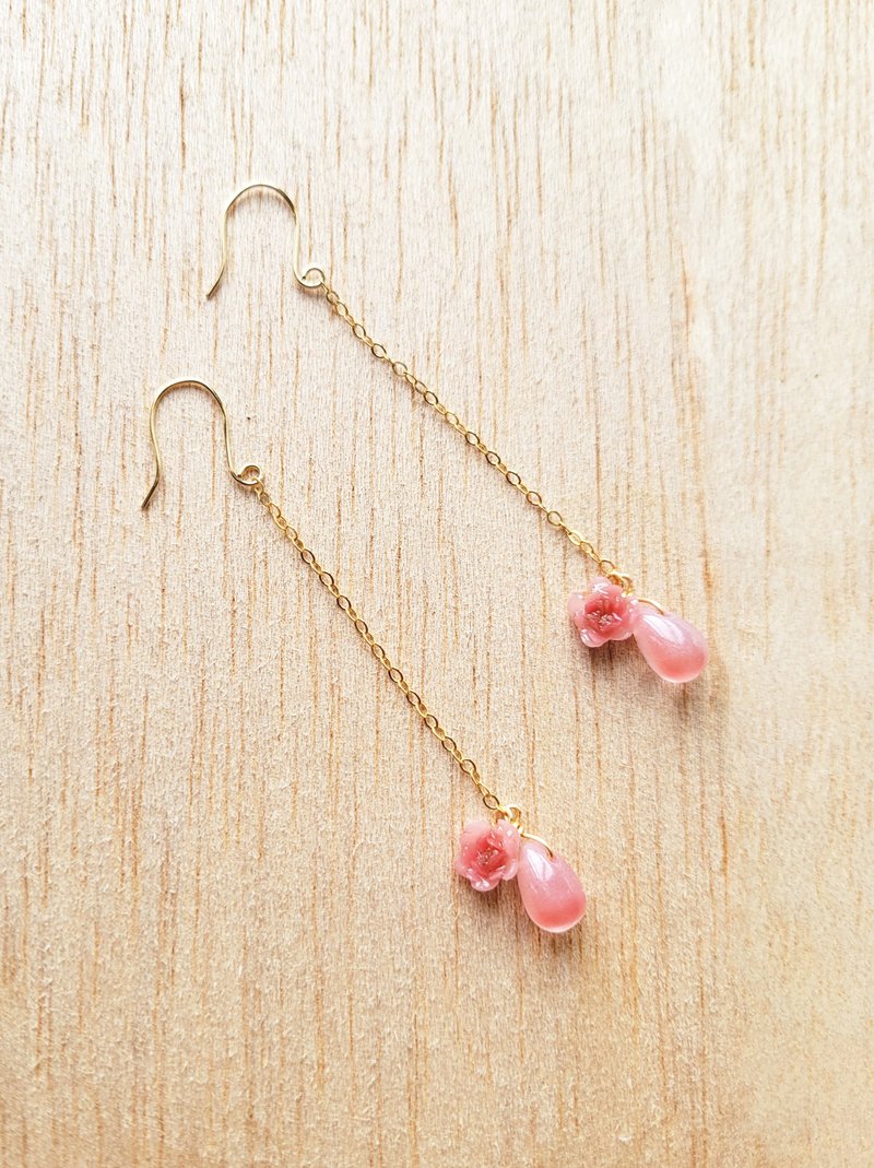桃花泪 垂坠式 14K包金耳环/耳夹 - 耳环/耳夹 - 粘土 粉红色