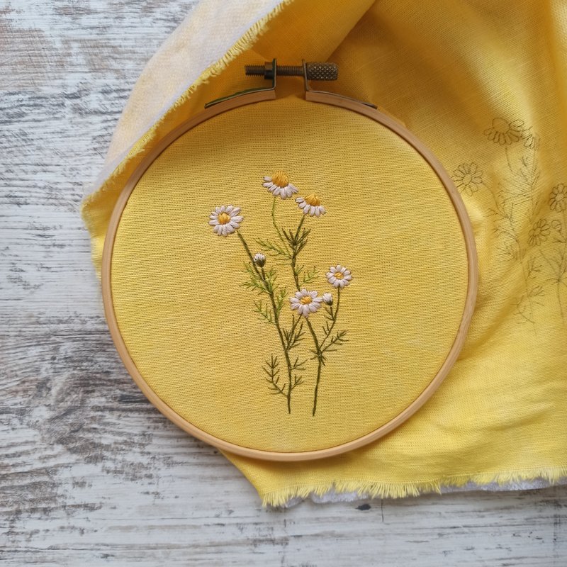 Digital lesson with pdf pattern for embroidering a botanical emroidery chamomile - 手工艺教程/工具书 - 其他材质 