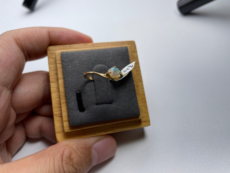 蛋白石欧泊18K金戒指 - 戒指 - 宝石 红色