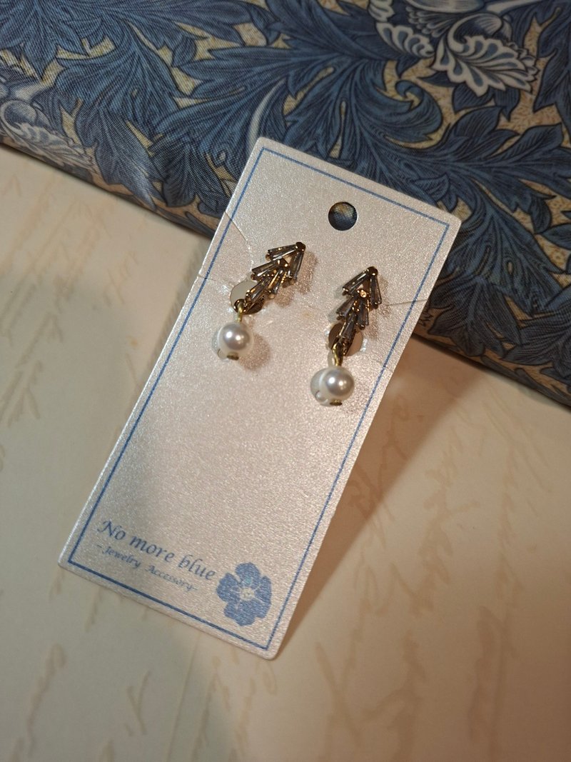 小叶珍珠古金耳夹 - 耳环/耳夹 - 铜/黄铜 金色