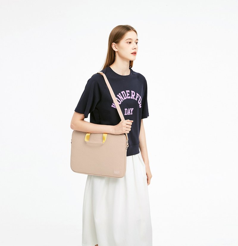 VOVAROVAxPEANUTS联乘-SNOOPY史努比设计- 电脑包笔电包 - 电脑包 - 人造皮革 黑色