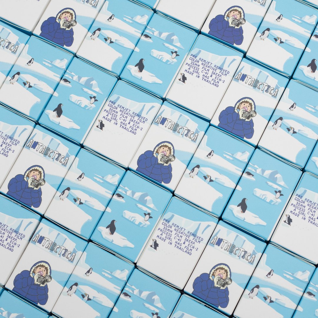 【A Girl Has Film】Antarctica 200T 36张 去石墨 彩色负片菲林 - 相机 - 塑料 