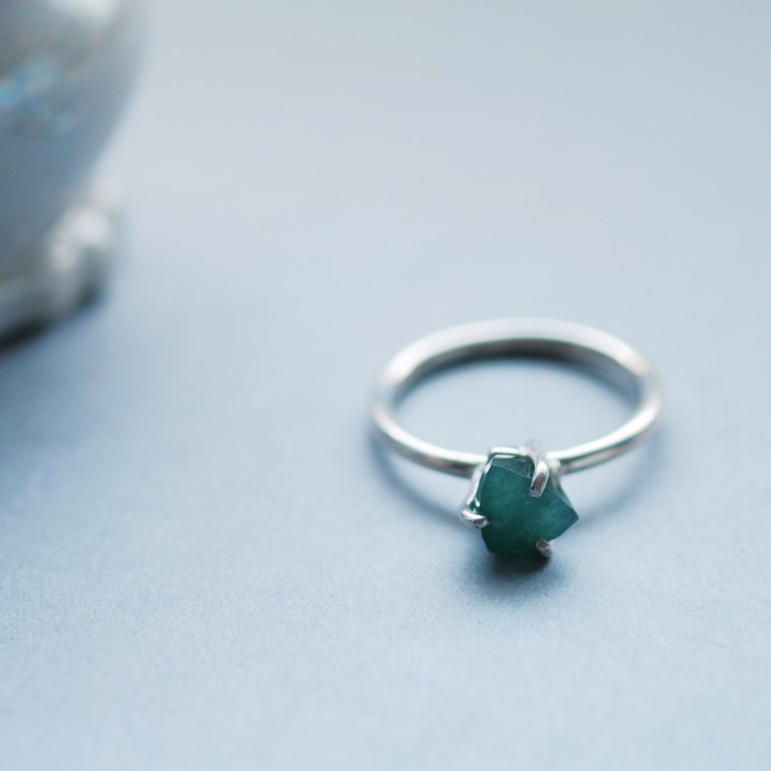三角 绿水晶 戒指 银 925 - 戒指 - 其他金属 绿色