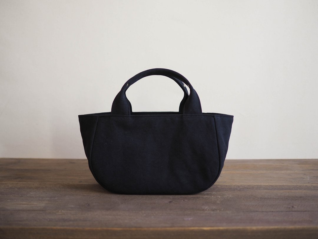 Made-to-order round tote with lid S black - 手提包/手提袋 - 棉 黑色