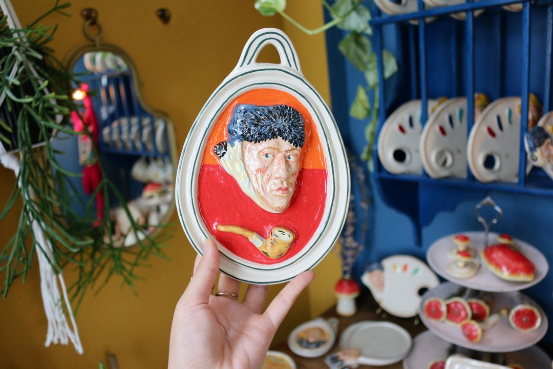 Ceramic Decoration Vangogh with Pipe - 墙贴/壁贴 - 纸 红色