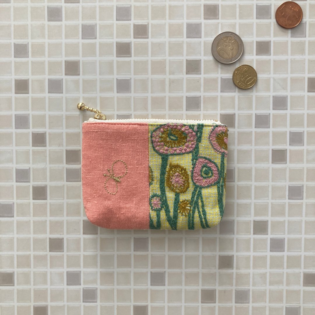 Butterfly and Flower lover Coin Case Mini Pouch - 零钱包 - 棉．麻 多色