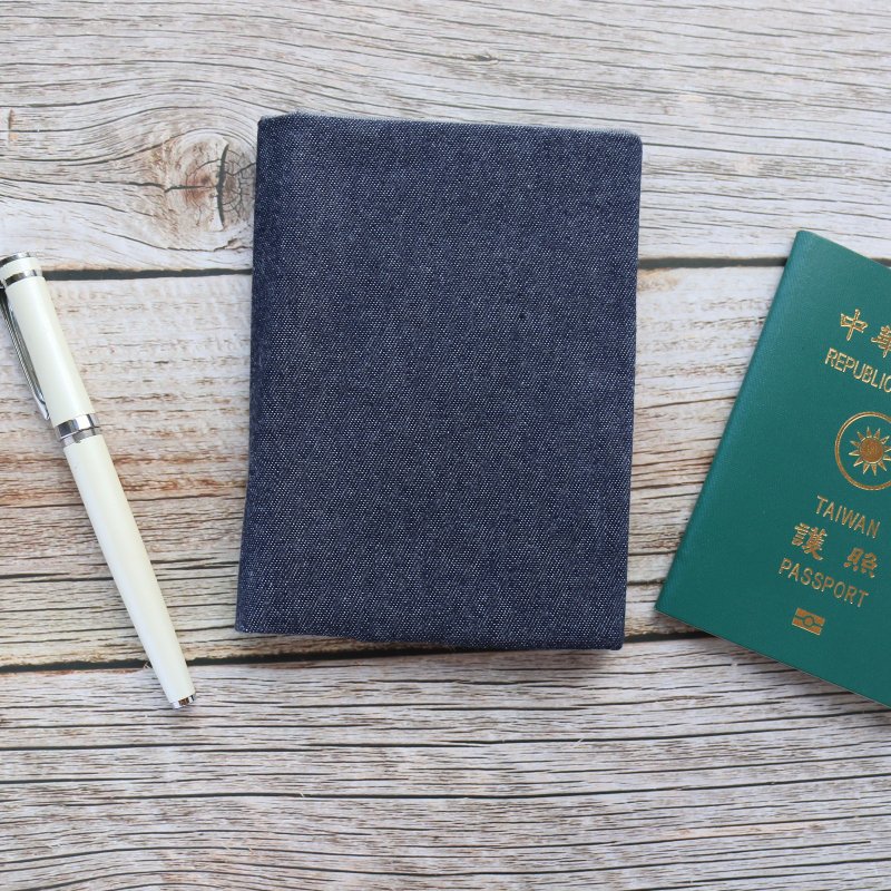 【牛仔布】护照套 护照夹 护照包 - 护照夹/护照套 - 棉．麻 蓝色