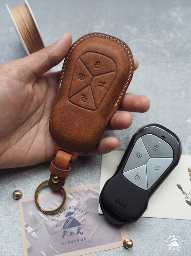 小鹏G6P5P7车钥匙套 纯手工牛皮 定制化刻字礼物 订制颜色 - 钥匙链/钥匙包 - 真皮 黑色