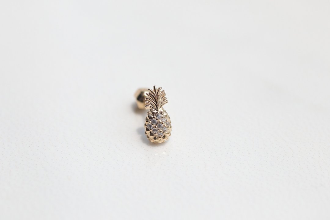 14K 金钻凤梨锁珠耳环(单个)耳骨 耳窝 不退色 - 耳环/耳夹 - 贵金属 金色