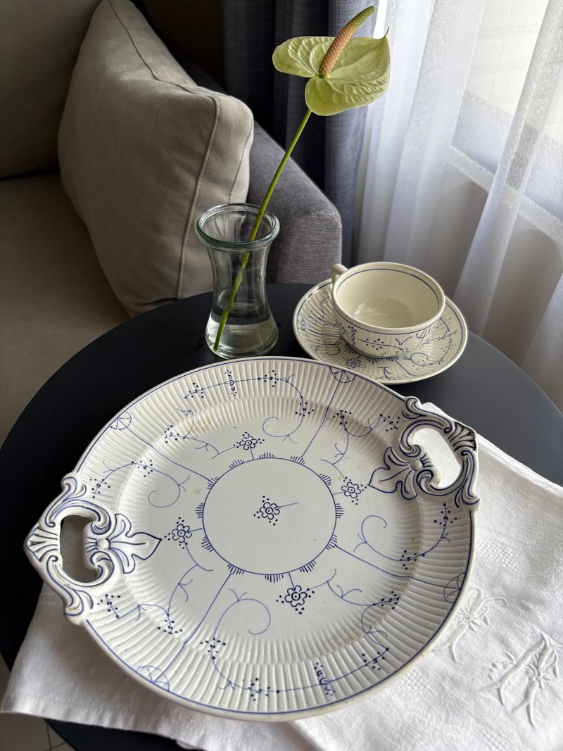 Villeroy & Boch 古董缕空唐草餐盘.蛋糕盘.起司盘 - 盘子/餐盘/盘架 - 陶 白色