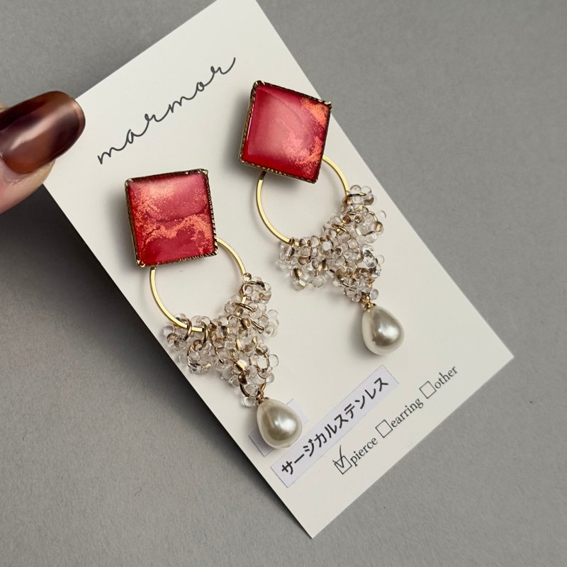 【现货1件】粉色 两戴式 酒精墨水艺术 长款耳环 医疗级不锈钢 珍珠 金色 独一无二 过敏友善 - 耳环/耳夹 - 树脂 粉红色