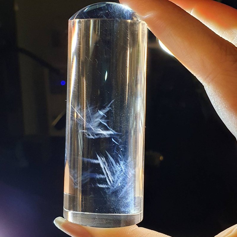 龙彩~ DB13 蓝针水晶 天使的羽毛 92.4g Blue Needle Quartz - 摆饰 - 宝石 白色