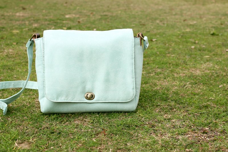 Chez。福利品  邮差背背 - 薄荷糖绿 - 侧背包/斜挎包 - 聚酯纤维 绿色