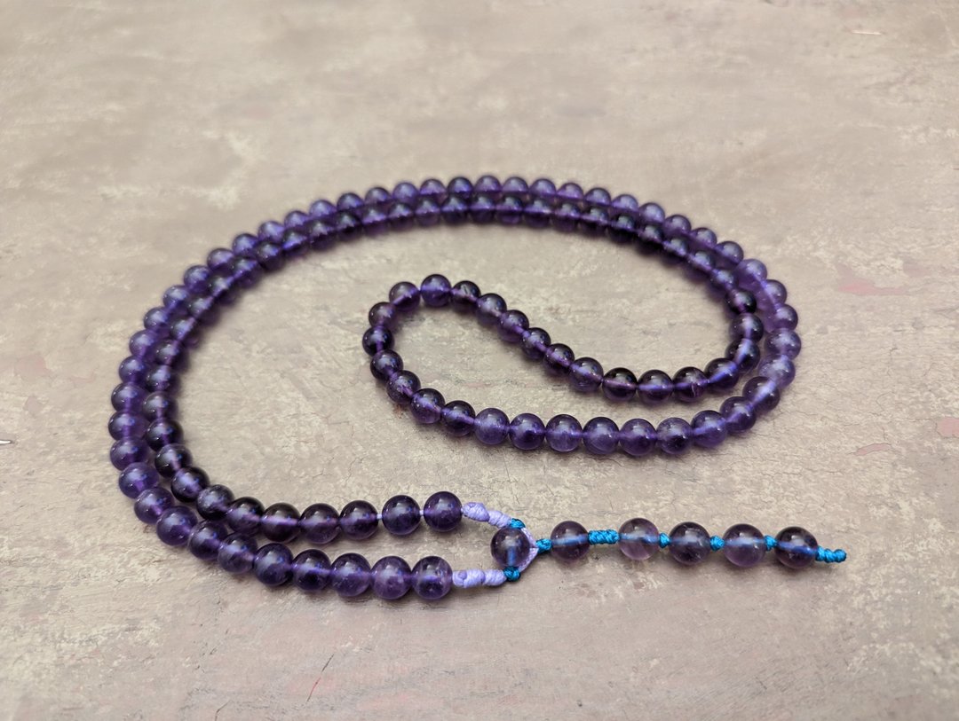 紫水晶 mala 祈祷项链念珠 108 颗冥想珠天然正品薰衣草宝石 - 项链 - 宝石 透明