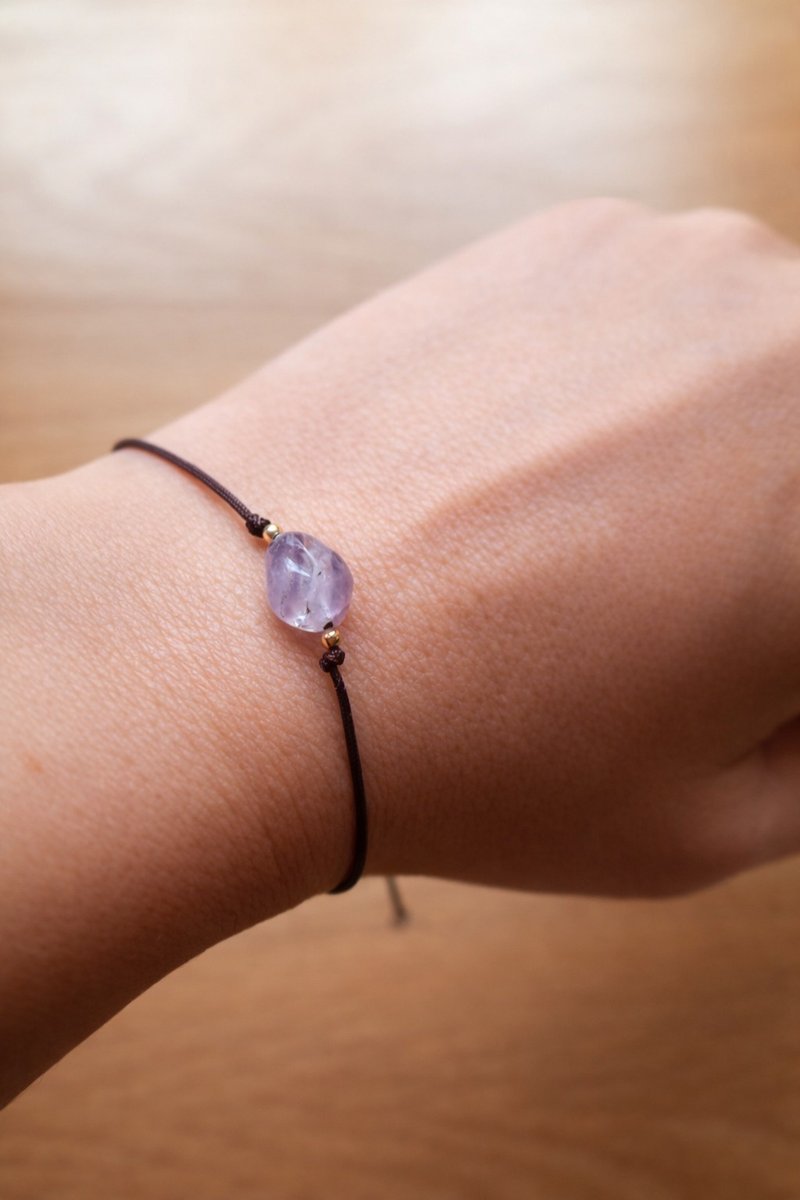 紫水晶绳链手链，可调式天然石饰品，极简风格赠礼 - 手链/手环 - 宝石 紫色