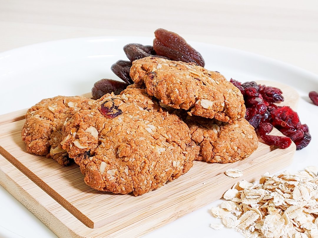 Vegan Gluten-free 杏桃蔓越莓燕麦饼干 - 手工饼干 - 新鲜食材 橘色