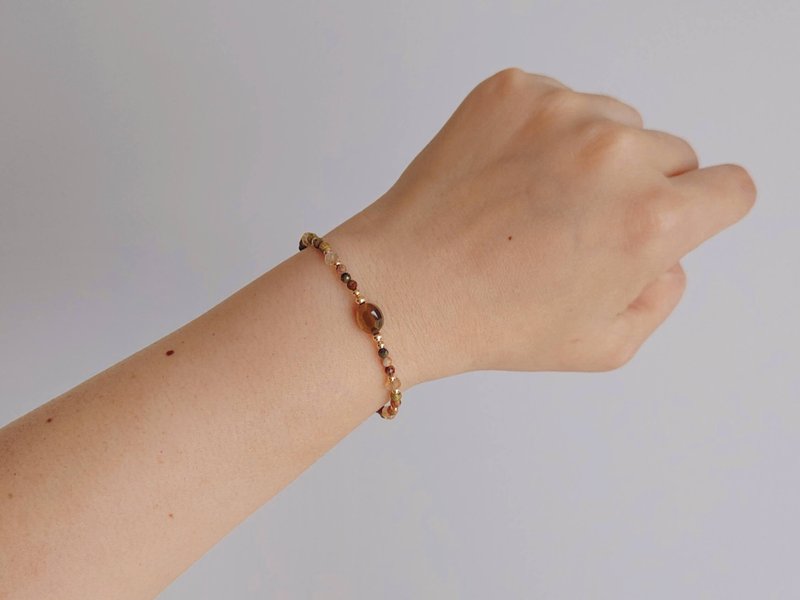 复古虎眼石大地色系天然石手链 14kgf|质感|优雅|通勤|日常配戴 - 手链/手环 - 半宝石 金色